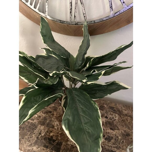 Artificial Green Foliage Plant In Black Pot - Decorative Faux Leaf Arrangement F - Picture 2 of 3